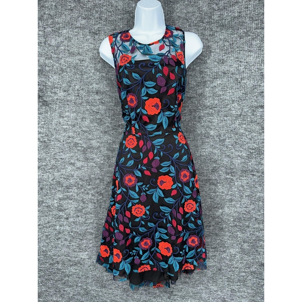 Tahari Arthur S Levine Dress Womens 10 Black Floral Embroidered Fit Flare